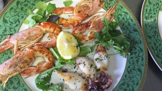 Grigliata mista di pesce di mare - 8tto Granchi, Desenzano Del Garda