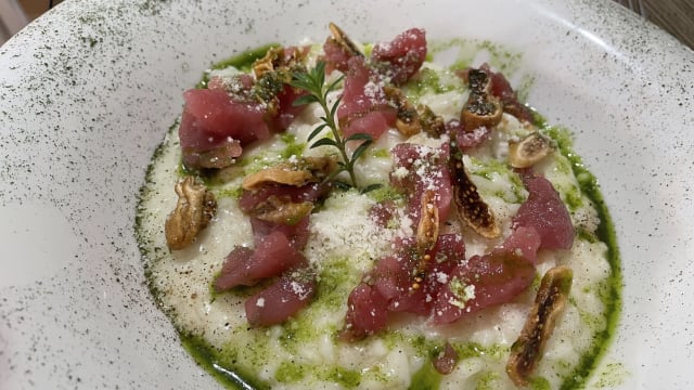 Risotto cacio e pepe, battuto di tonno rosso, fichi e estratto di basilico - La Proposta Ristorante, Tarquinia