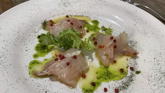 Carpaccio di orata emulsione di olio al lime e pepe rosa  - La Proposta Ristorante, Tarquinia