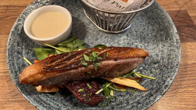 Roasted duck breast, Roquefort sauce, Dauphine potatoes, and vegetables - La Table des Anges, Paris