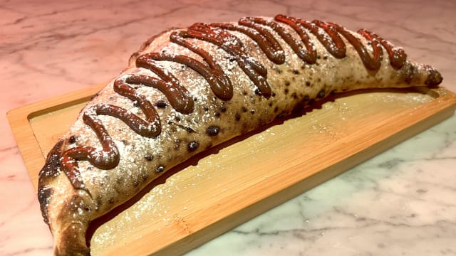 Calzone con nutella - La Piazzetta GranVia, Barcelona