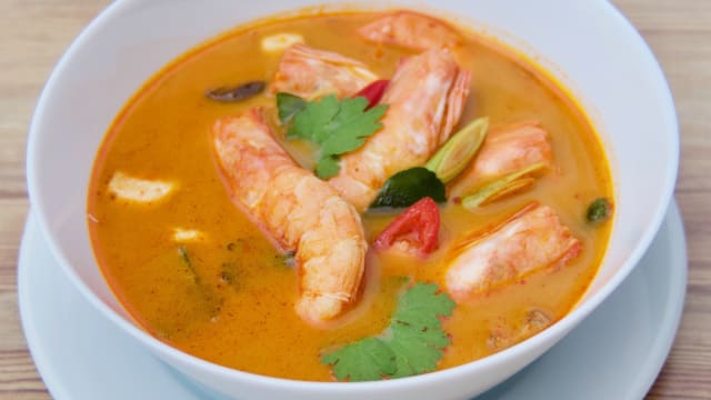 Tom yum, Sopa tailandesa picante - Bangkok Kitchen