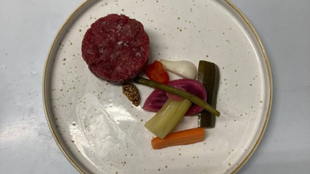 Tartare di Fassona Piemontese con Giardiniera di Verdure fatta in casa - Enoteca To Wine, Prato