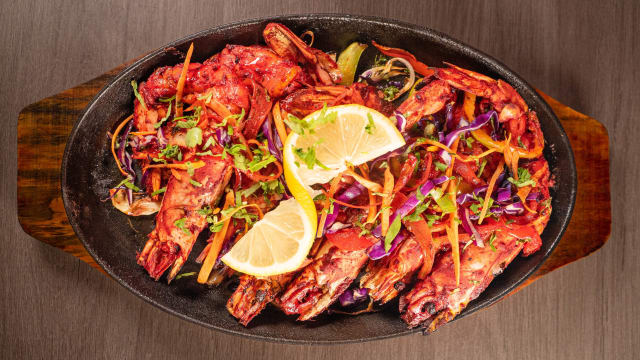 KING PRAWN TANDOORI - Agra Mahal - Restaurante Indio