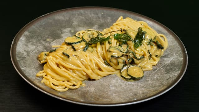 Spaghettone alla nerano - Bola Caserta