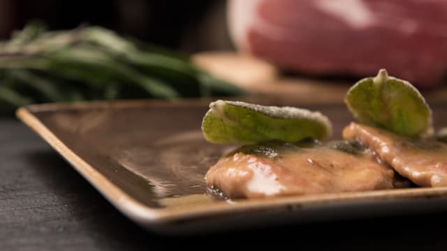 Saltimbocca alla Romana con Salvia Fritta - Poldo e Gianna Osteria, Rome