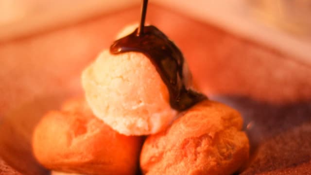 Profiteroles au chocolat - Château de la Rapée