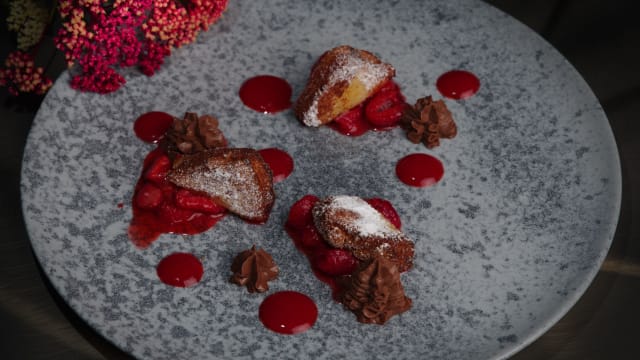 Latte dolce fritto, coulis ai frutti di bosco e cremoso al cioccolato - Pressafuoco, Imperia