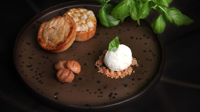 Tortino di castagne con gelato al pistacchio - Pressafuoco, Imperia