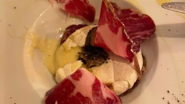 Baked Tomino cheese with Capocollo and truffle - Nice Life Bistrot