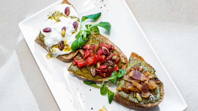 Three ancient grain crostini with sicilian pistachio pesto - Fabbrica Del Grano, Milan