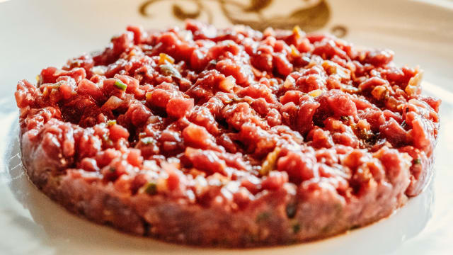 LE TARTARE AU COUTEAU - Bistrot Podium, Paris