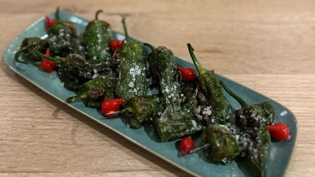 Pimientos de Padron  - Socoa, Paris