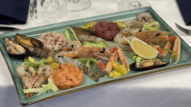 Gran crudo - Ristopescheria FeR fish & restaurant , Livorno