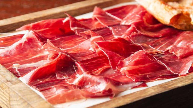 Jamón ibérico con pan de coca con tomate - Balthazar