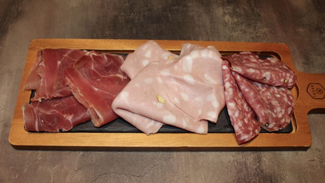 Taglierino di salumi - Lo Spaccio, Pistoia