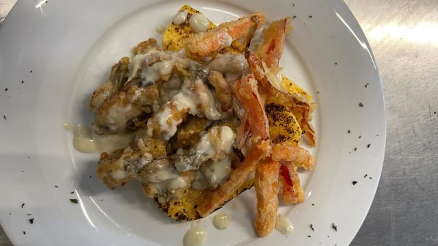 frittura di rane con verdure fritte - La Peará