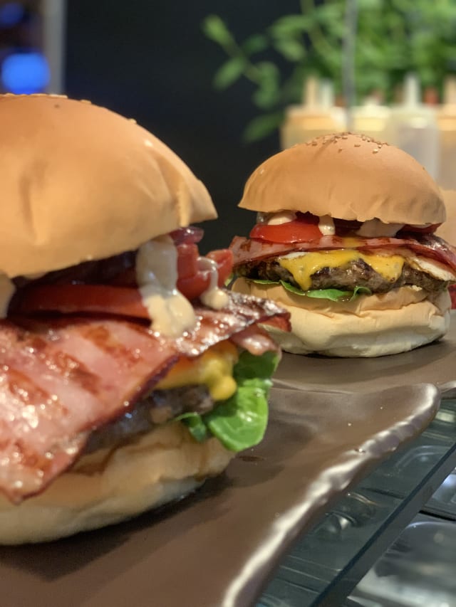 Bacon_cheese_burger - LOGG Brewhouse, Cisternino