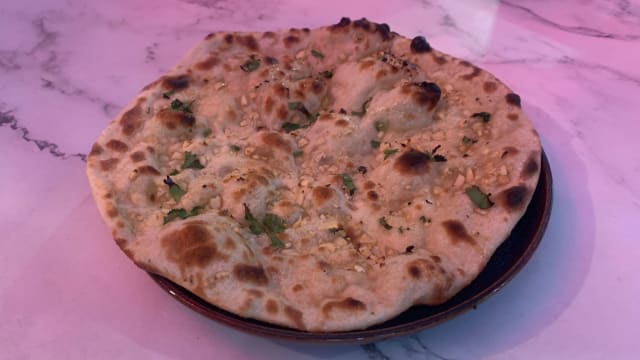 Garlic Naan - Sai Lounge, Paris