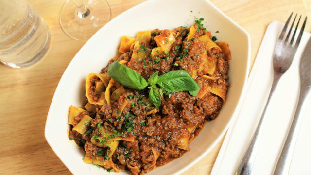 Pappardelle à la Bolognaise de Bœuf - Salento Marais, Paris