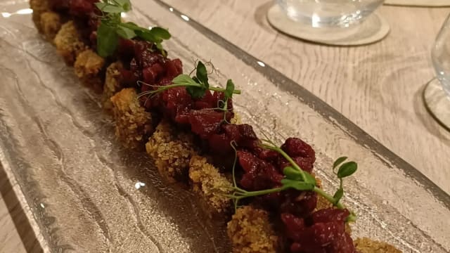 Croquetas melosas de ternera con su jugo - Verde Esmeralda