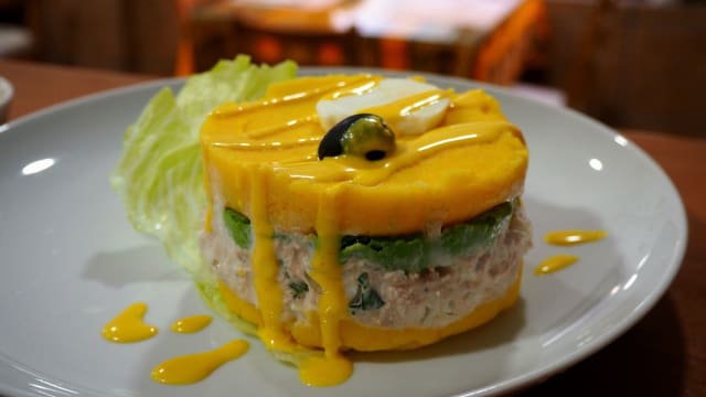 Causa limeña - Huacatay