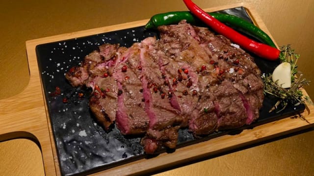 Entrecôte Maturado 30 dias 250g - • NAMEZA • Steakhouse Lounge