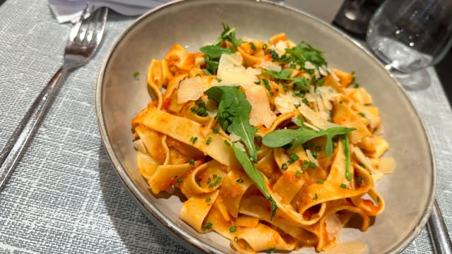 Tagliatelles bolognaise veggie - Doda, Montrouge