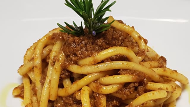 Pici al ragù di chianina - La Falterona, Florence