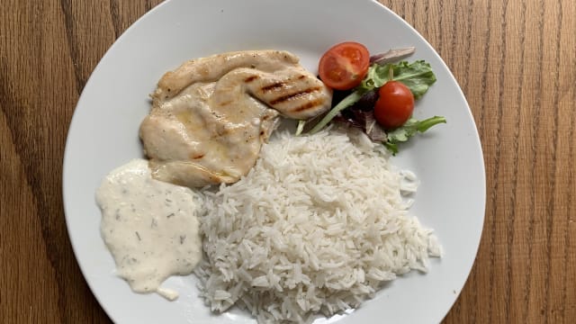 Riso basmati con petto di pollo e salsa grana  - Sorsi e Sorrisi