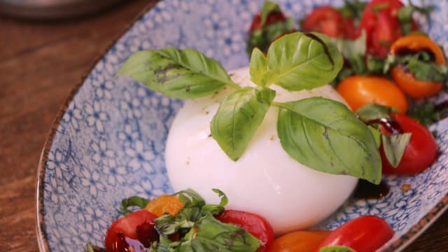 Burrata di Puglia IGP 100g - Lombardi