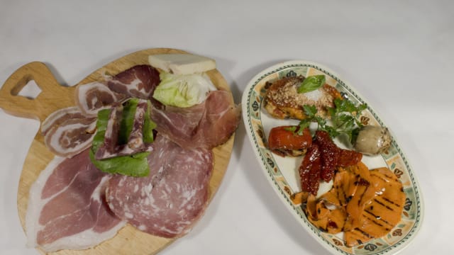 Tagliere Salumi e Formaggi - Osteria Jan