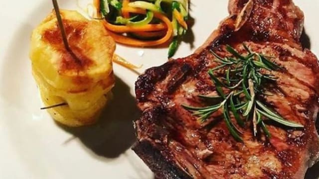 Costata di manzo alla brace con contorno - Agriturismo Armea, Desenzano Del Garda