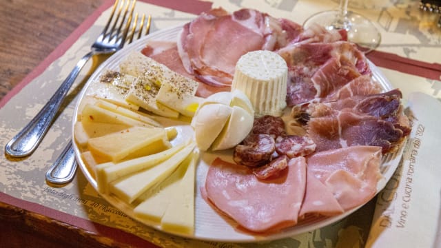 Selezione Mista Di Salumi E Formaggi (Per 2 Persone) - Trattoria Dal Cordaro (Roma), Rome