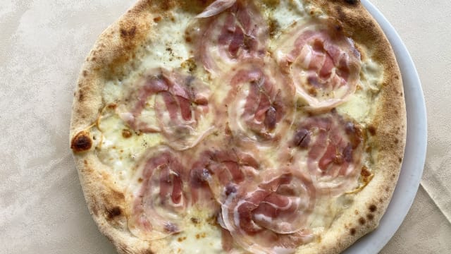 Scamorza pepe e pancetta - Ai Cigni, Garda