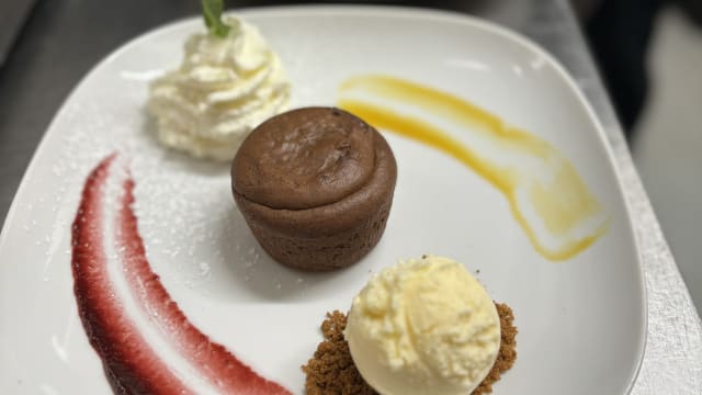 Coeur fondant au chocolat "weiss" - Café des Sources, Geneva