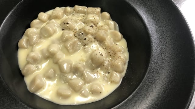 Gnocchi di Castagne conFormaggio d’Alpeggio e Cacao Salato - Locanda Ponte Rosa