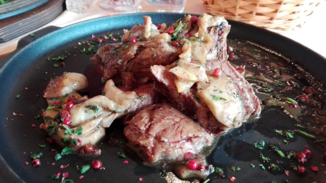 Tagliata di manzo porcini e pepe rosa - Ristorantino