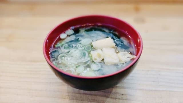 Sopa de shiro/aka miso  - Nippon