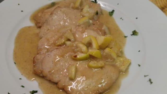 Scaloppina (limone/vino/funghi)  - Il Veliero