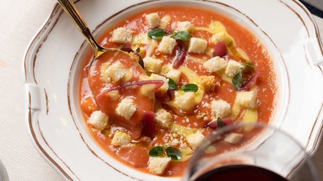 Melanzana arrostita, mozzarella di bufala, acqua di pomodoro, cappero croccante e quinoa soffiata - Caffe Rivoire, Florence