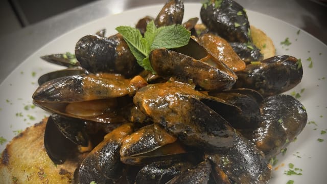 Cozze alla tarantina - Il Brigantino RAVENNA, Ravenna