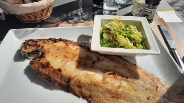 Sole entière / Dover sole  - La Table d'Aligre