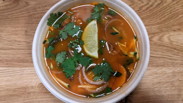 Chiang Mai Tom Yum Soup - Trip & Str'eat, Toulouse