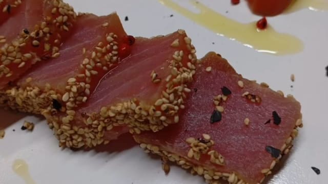 Tataki di tonno - OVO, Pesaro