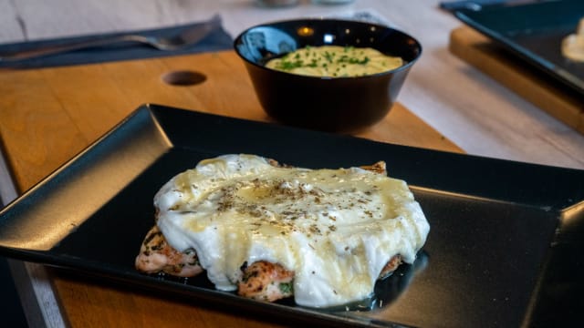 Escalope De Poulet Chèvre Miel - Roast Café, Reims