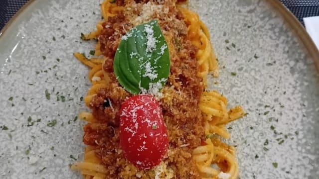 Linguini bolognese - Agridoce & Picante