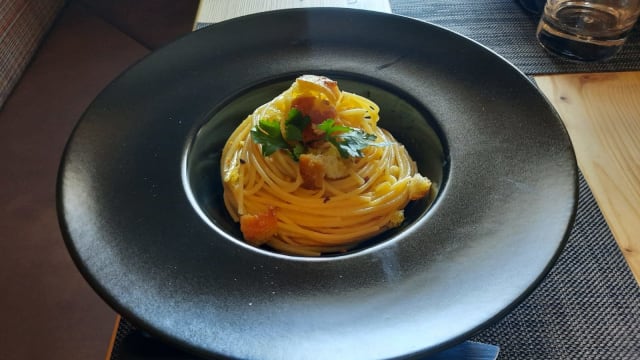 Spaghetti aglio olio peperoncino e pomodorini - Ristorante-Bistrot Flower