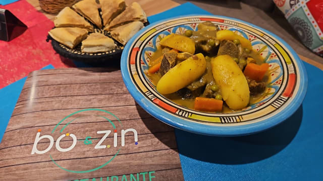 Tajine de pollo con verduras - Bo&zin, Barcelona