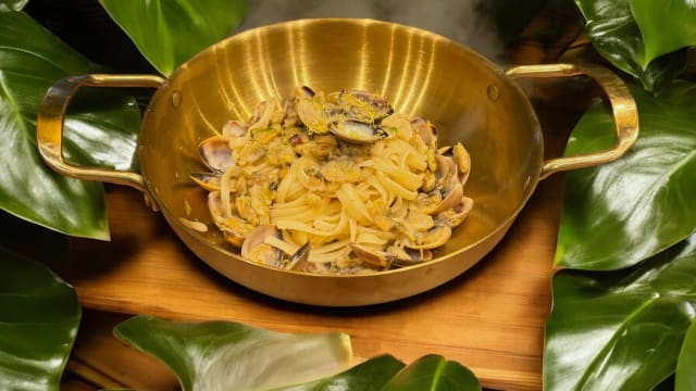 Alle vongole - Dal Moro’s® | Fresh Pasta Restaurant